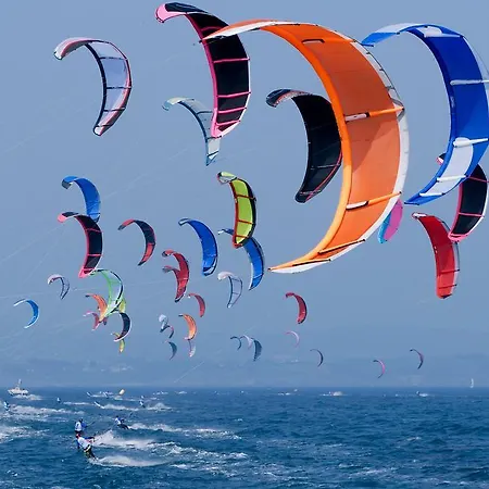 Holiday Suites De Panne شقة فندقية