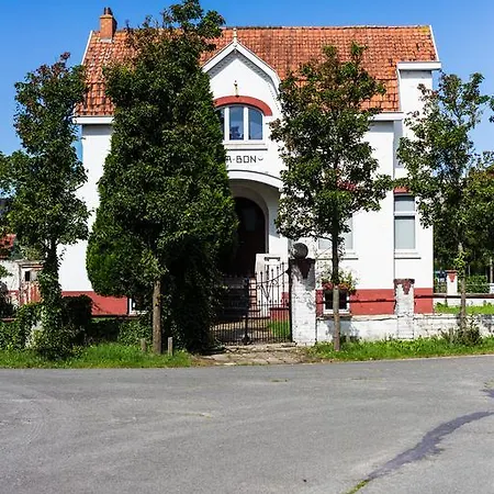 Holiday Suites De Panne 3*
