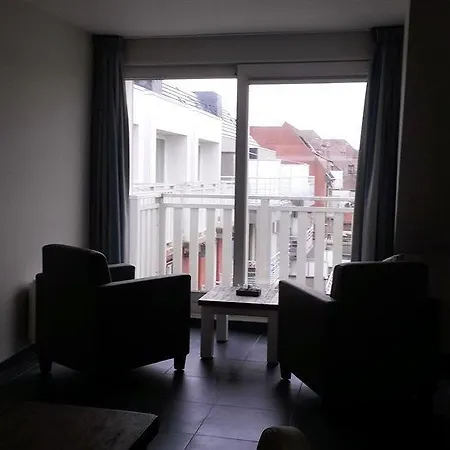 Holiday Suites De Panne شقة فندقية دي بان
