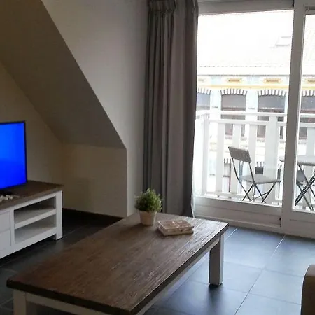 Holiday Suites De Panne شقة فندقية