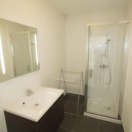 Holiday Suites De Panne شقة فندقية 3*